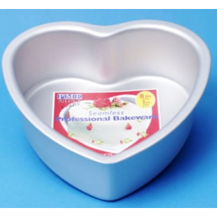 PME 8 x 3-Inch Heart Cake Pan  Cake baking tins, Heart shaped cakes, Baking  tins