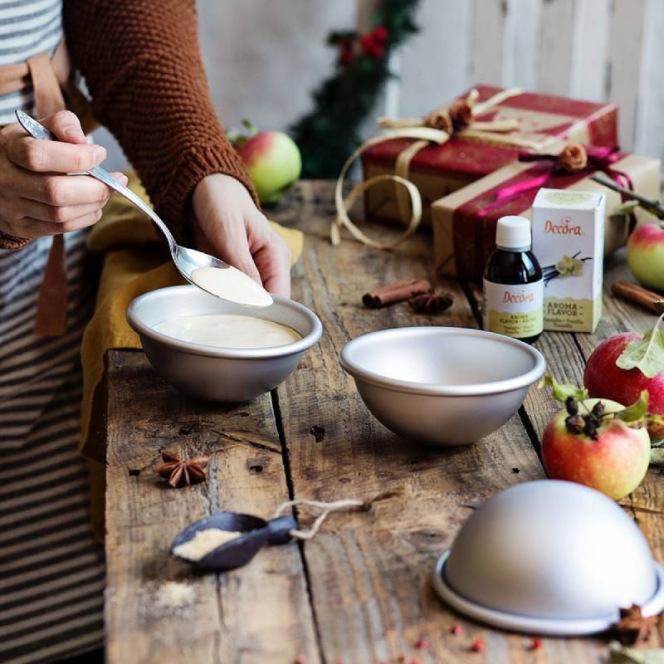 Fat Daddio's Hemisphere Cake Pans 